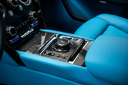 صورة 9 لـ 2025 ROLLS-ROYCE CULLINAN