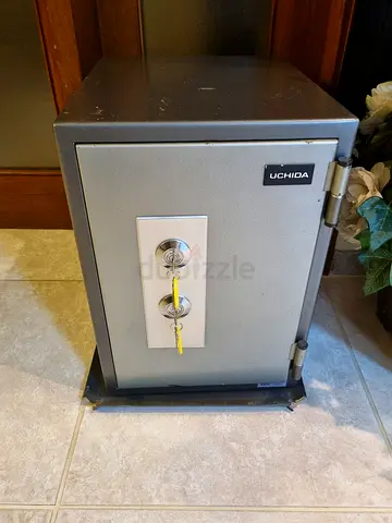 Uchida Heavy-Duty Office Safe with Keys - Good Used Condition