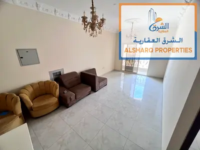 One bedroom plus living room, two bathrooms, and a master bedroom. Features high-end (super-lux) finishing. Located in a prime area with excellent ame