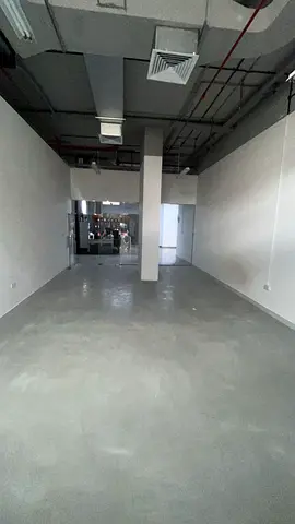 AED 30,000 – Commercial Shop for Annual Rent in Al Karama | Inside a Busy Mall | Spacious | Ready Finishing