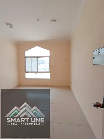 Big offers near to sachool studio with siplat AC family building rent only 16k
