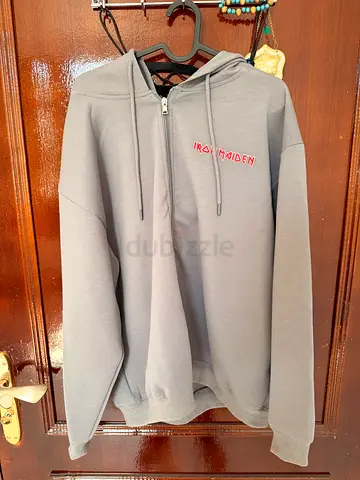 Grey zipup