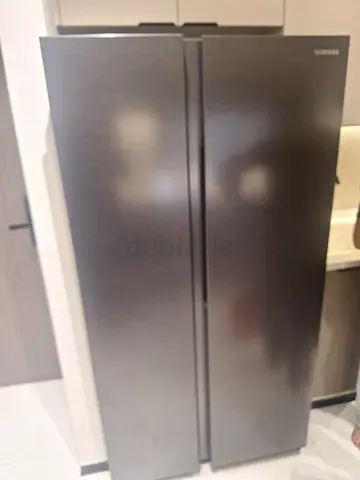 Samsung side by side refrigerator 90 cm width and height 180 cm