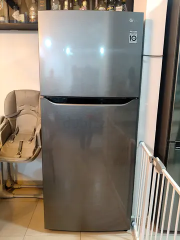LG Top Freezer Refrigerator 492 - Good Condition, Silver