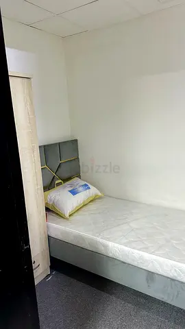 Only Females Private Room - All bills inclusive - Near Metro