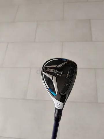 TaylorMade SIM Max 4-Hybrid (22°) golf club, perfect condition