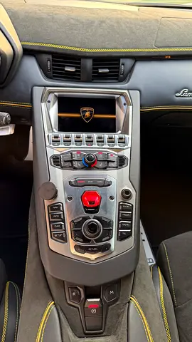 2014 Lamborghini AVENTADOR — фото 9