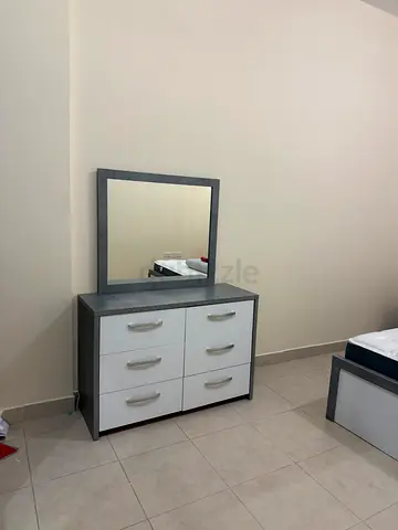 Full bedroom with mattress and Dresser with Mirror and 6 Drawers - Grey and White, Good Condition