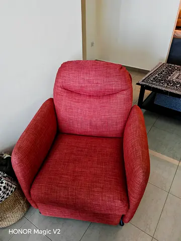 2 Red Recliners in Excellent condition