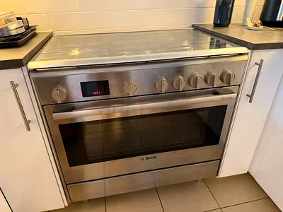 Bosch Electric & Gas Combination Cooker 90x60cm 6series