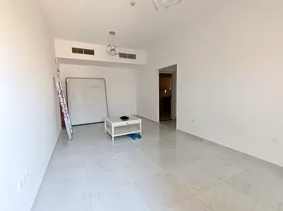 Discount Offer | built in Wardrobs | Ready to Move Unit