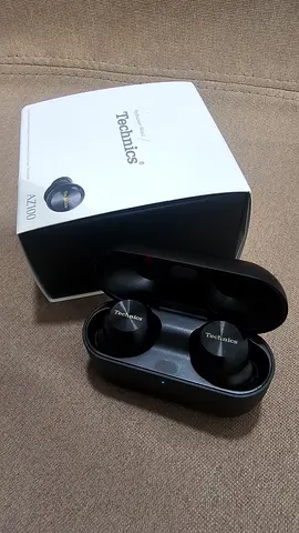 Fresh Earbuds - Technics AZ100