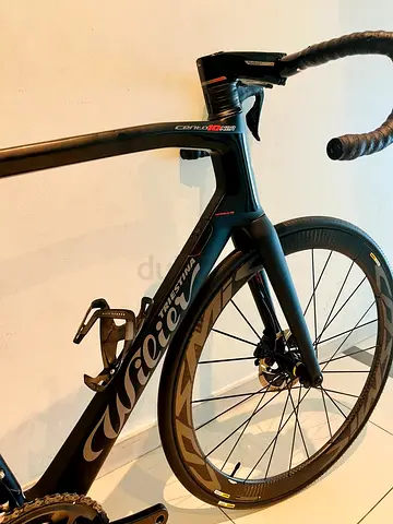 Willer Full Carbon aerodynamic road bike/ Shimano DuraAce- di2 disc brake