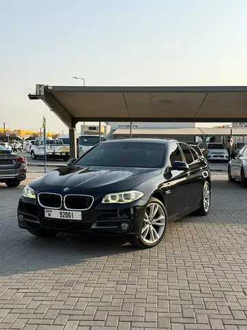 BMW 5-Series 528i 2016 GCC Specs