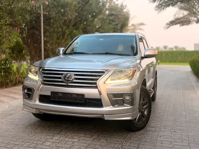 2010 Lexus LX 570 Base GCC Specs in Excellent Condition