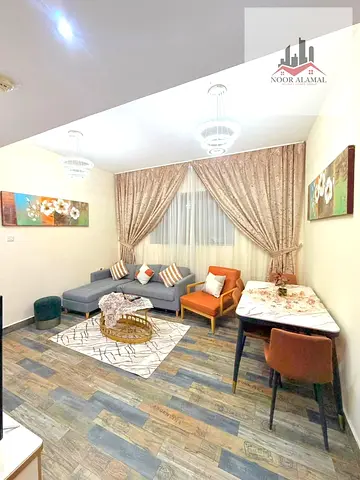 Sharjah, Al Naba'ah: Second-tenant unit with new furniture, comprising a room, a living room, a kitchen, and a bathroom. Price: 3,500 (includes intern