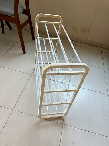 White Metal Shoe Rack / Organizer - 4 Tiers, Slim Design