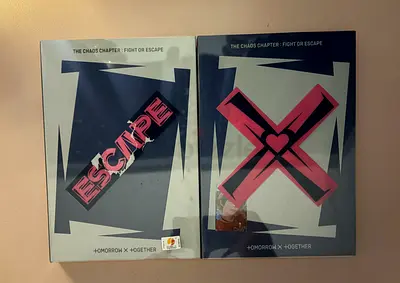 TOMORROW X TOGETHER The Chaos Chapter: FIGHT OR ESCAPE (2021) Album *WITH 11 PHOTOCARDS
