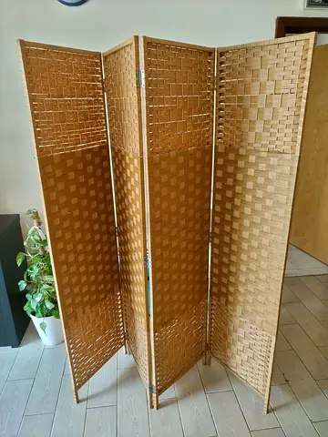 4-Panel Woven Rattan Room Divider / Folding Privacy Screen