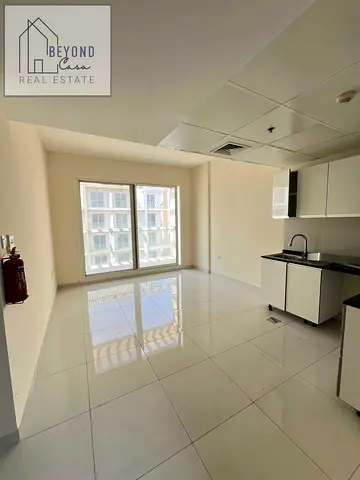 Spaccious * 1 Bed * Family * with Balcony * Vacant