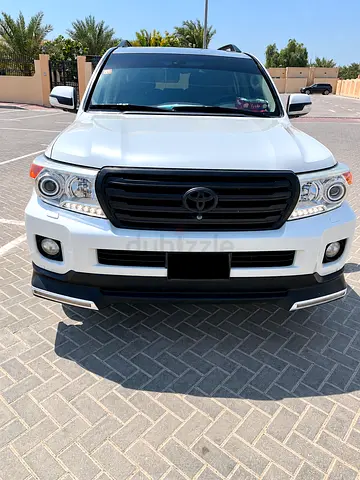 Toyota Land Cruiser VXR 5.7 V8 Special Edition 2015 | Single Owner | Agency Maintained | Accident-Fr