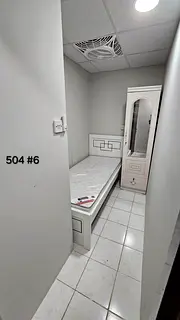 FURNISHED PARTITION FOR EXECUTIVE BACHELOR