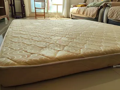 King size mattress in good condition
