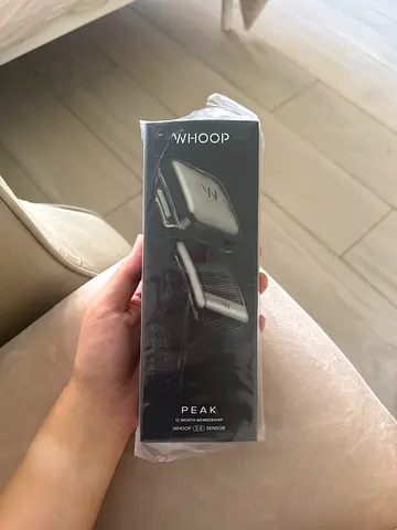 WHOOP Peak 5.0 Used