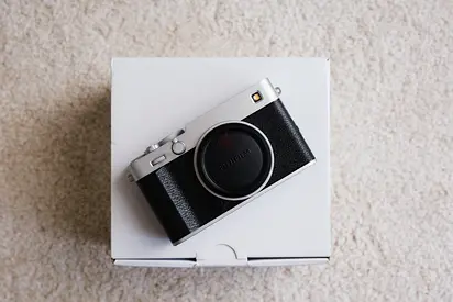 Fujifilm X-E5 Silver (2400 shutter count only)