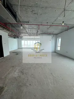 Commercial Office with 2 Free Parking Spaces and Free AC Open-Plan Office with Landlord Finishing in