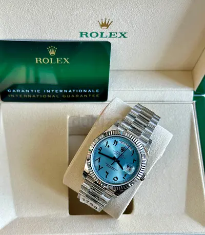 Rolex Day-Date Super master quality Swiss machine 🇨🇭40 featuring a striking ice-blue dial with Eas
