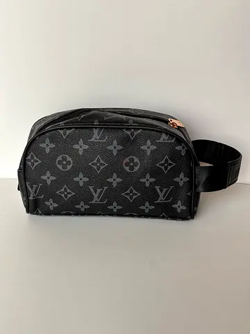 Lv men bag in black monogram OFFER !!