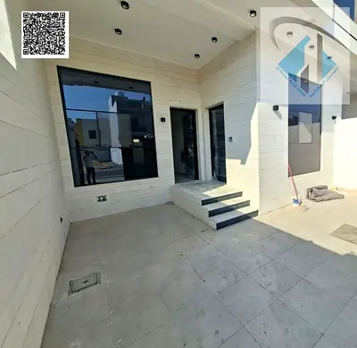 تاون هاوس فاخر للإيجار في الحليو 1 – أول ساكن
