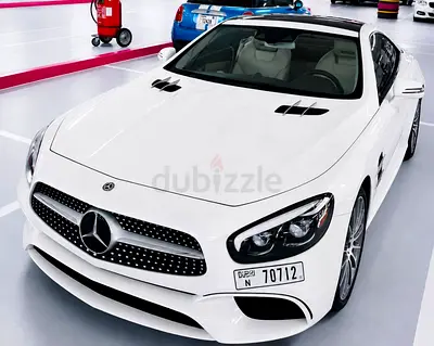 LOWEST MILEAGE !!!! 2019 MERCEDES SL550 V.8 HARD TOP CONVERTIBLE IN VGC