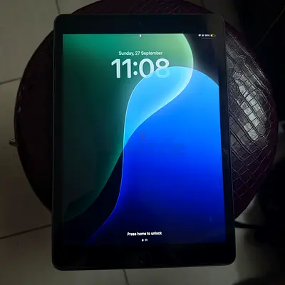 Apple iPad 7th generation,32 gb internal - Good Working Condition