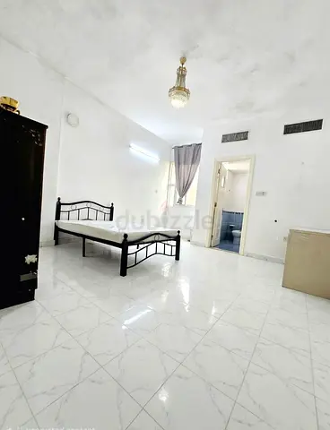 Mushrif mall near furnished master room