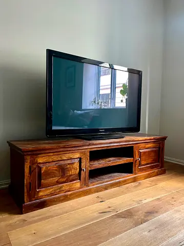 Marina tv unit