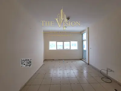 1bhk For sale cash Partial sea view, open kitchen.