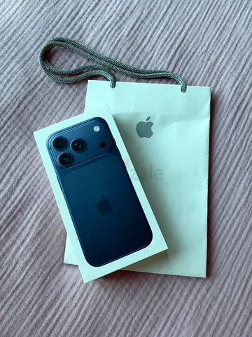 iPhone 17 pro 256 gb Deep Blue