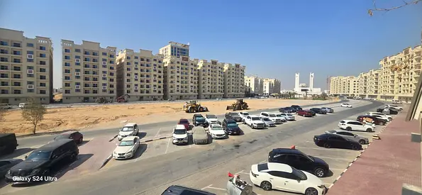 للبيع – شقة غرفتين وصالة | العامرة – عجمان | إعادة بيع