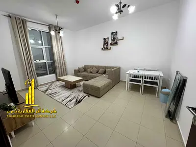 شقة فاخره ثاني ساكن.غرفتين وصالة مع بلكونه مفتوحه.عجمان الستي تاور.مفروشه بالكامل للإيجار الشهري. الايجار يشمل الفواتير والإنترنت وموقف