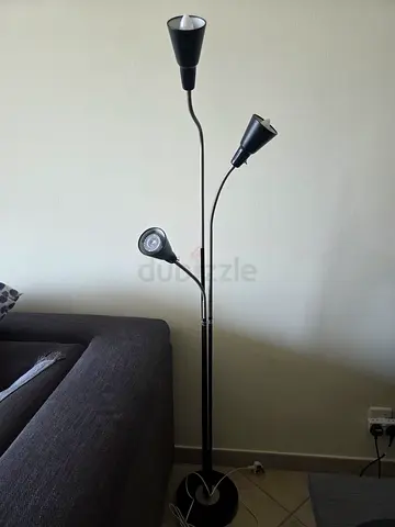 Adjustable 3-head floor lamp full height, each head independently angled, LED-compatible sockets.