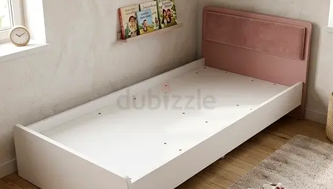Single bed for free - without base board