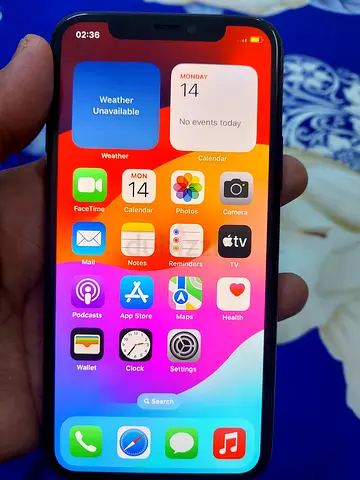 iPhone in good working condition – 64GB (Space Gray)