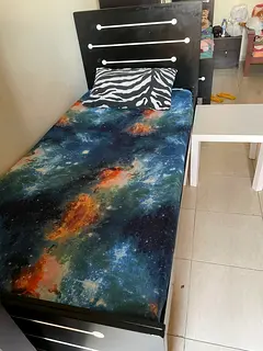 Bed space available for girls