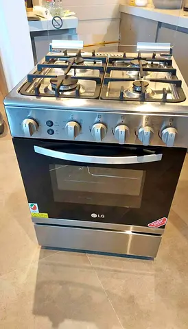 LG 4 burner gas cooker 60by60 cm