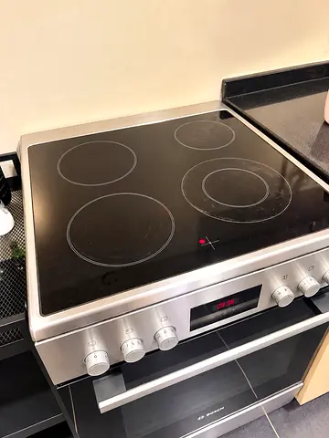 Bosch electric ceramic hob with built-in oven - used
