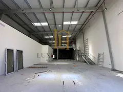 Brand New Wearhouse for rent in Sajaa 5000 ft.² with 100kw electricity