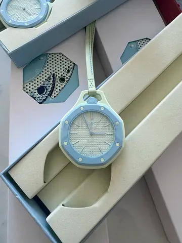 Audemars Piguet x Swatch - Royal Pop Blaue Acht