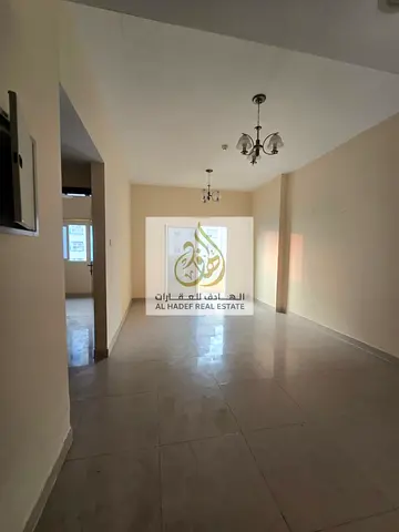 اطلالة بحرية,صيانة مجانية,مساحة واسعة,موقع مميز,سهل الوصول